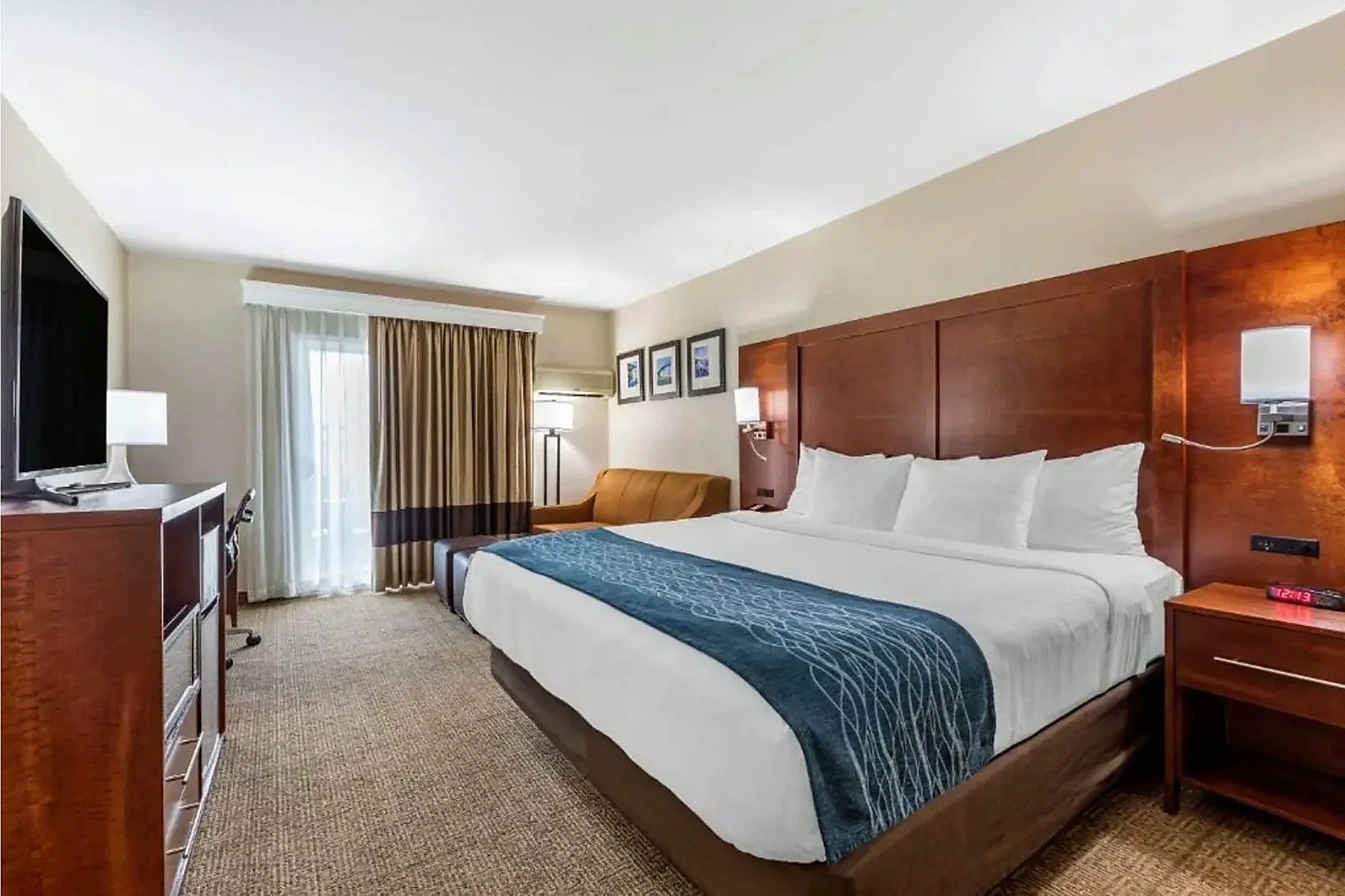 Standard Room, 1 King Bed, Non Smoking